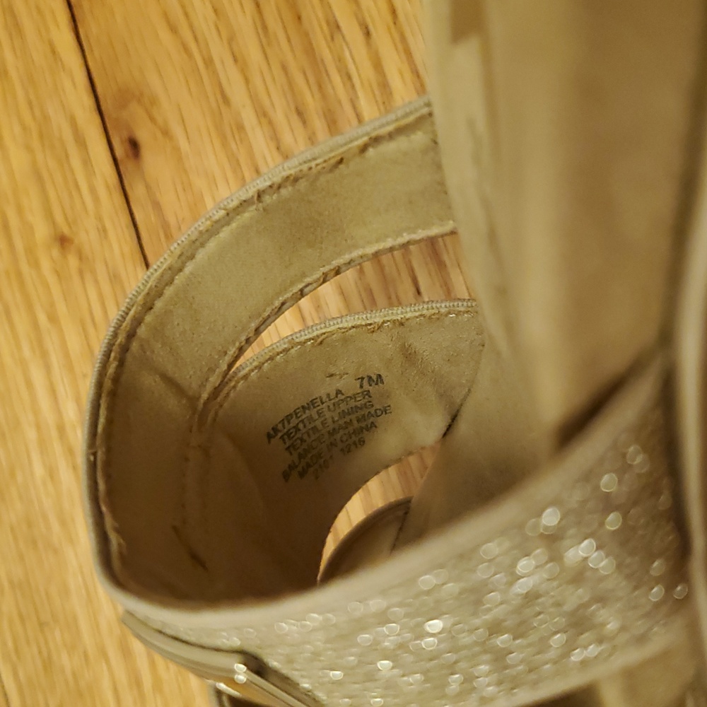 Anne Klein Women's Gold Sparkle Wedge Sandals - Picture 8 of 13